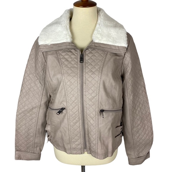 CoffeeShop Jackets & Blazers - 🌸FREE🌸 CoffeeShop NY Pink Faux Leather Quilted Jacket